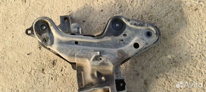 Подрамник citroen c3 a51 ситроен с3 ц3 а51