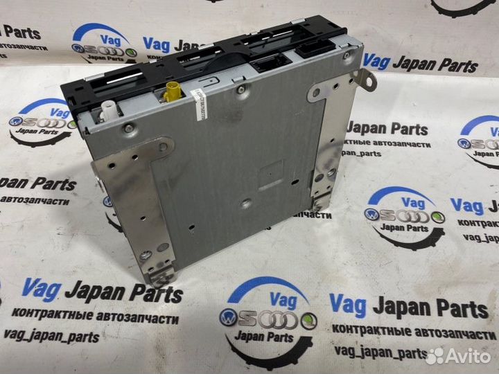 Блок управления магнитолой Audi A5 T8 cala 2008