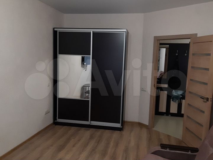 2-к. квартира, 48 м², 1/6 эт.