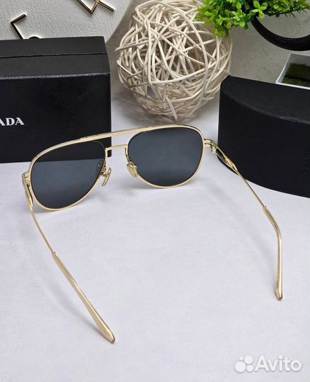 Солнцезащитные очки мужские Prada