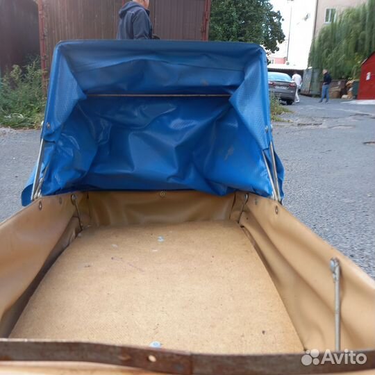 Игрушечная коляска