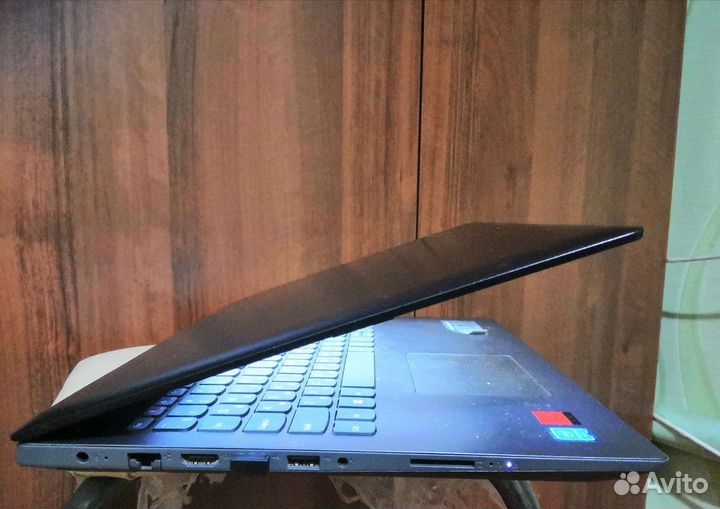 Ноутбук Lenovo
