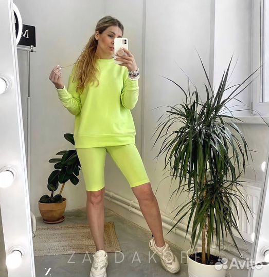 Гримерное зеркало с подсветкой