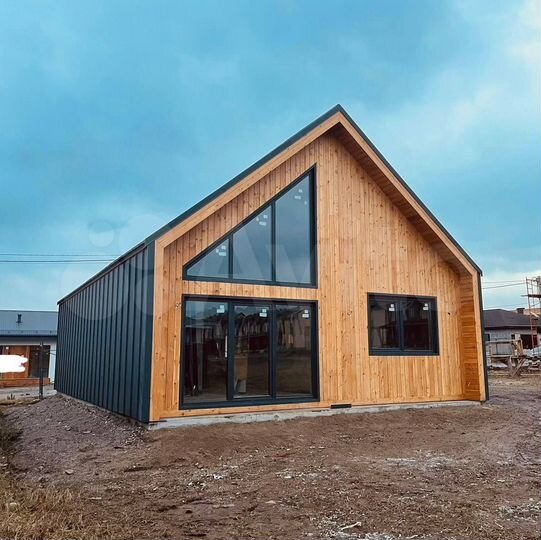 Дом 102 м² на участке 4 сот.