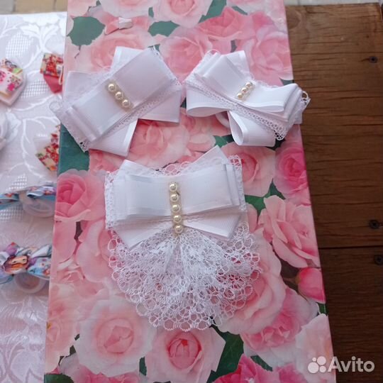 Школьные банты и галстуки