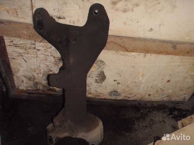 Балка поперечная 544010M010 Nissan Pulsar (N15)