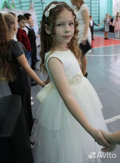 Платье для девочки 122-128