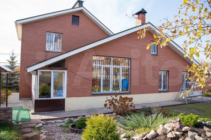 Дом 170 м² на участке 7 сот.