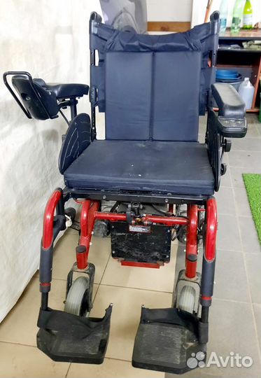 Инвалидная коляска с электроприводом FS 126
