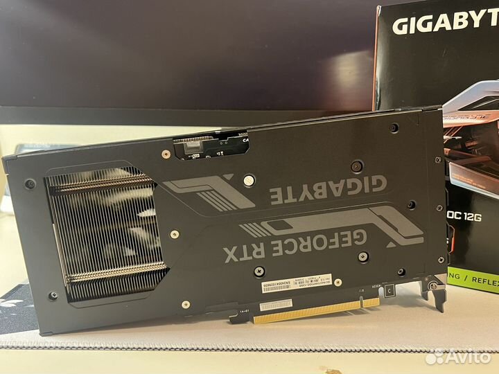 Видеокарта RTX4070 12гб Gigabyte новая