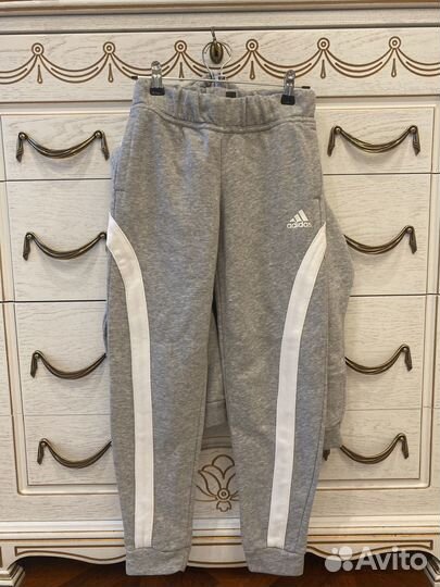 Костюм Адидас,оригинал,хорошее