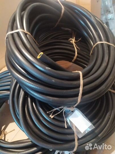 Резиновый(поливочный и кислородный) шланг