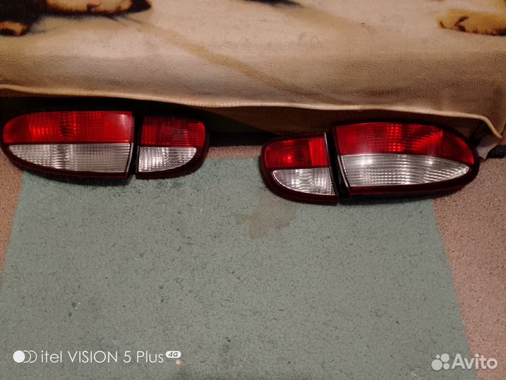Задние фонари (стоп сигналы) Шанс хэтчбек в сборе