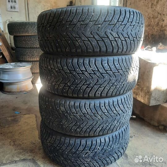 Nokian Tyres Hakkapeliitta 8 205/50 R17