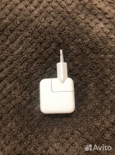 Беспроводная зарядка для iPhone