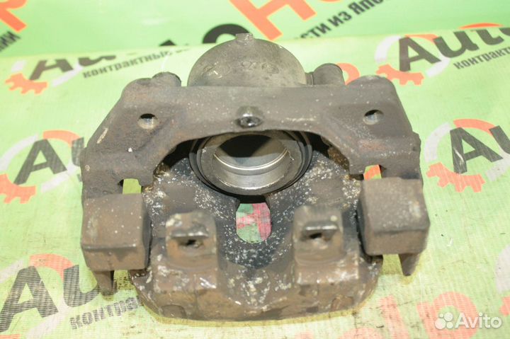 Суппорт тормозной BMW 5-series E39 передний левый