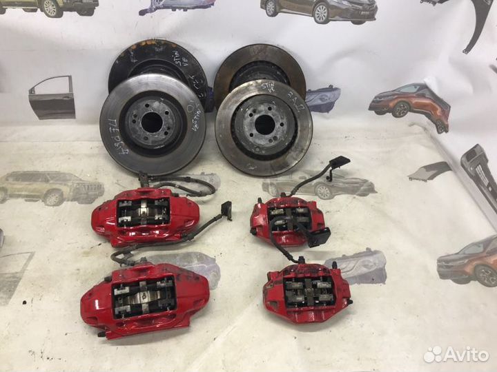 Суппорт Kia Stinger