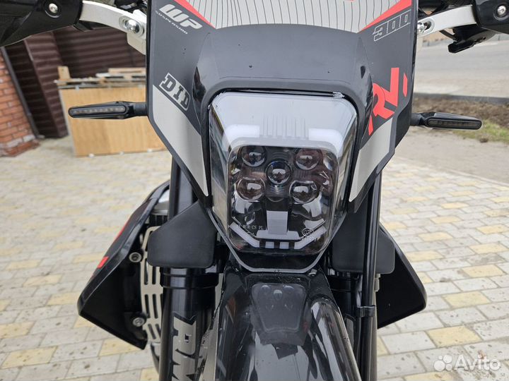 Мотоцикл Regulmoto legend 300 красный