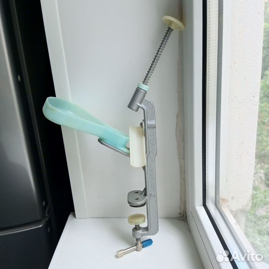 Косточковыдавливатель полуавтомат для вишни, СССР