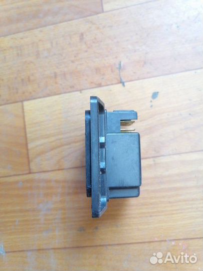 Блок управления светом Mitsubishi Pajero V24WG 2.5