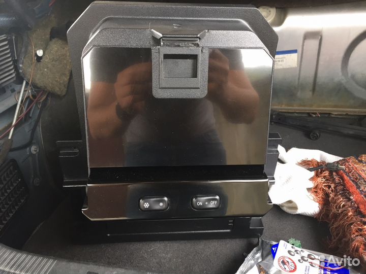 Холодильник на MB w221