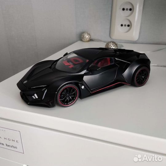 Модель машины. Lykan Hypersport. 1:24