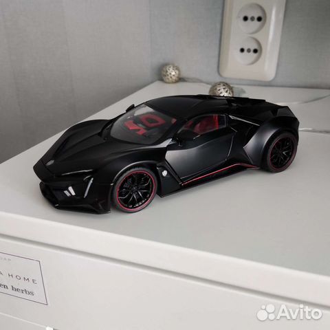 Модель машины. Lykan Hypersport. 1:24