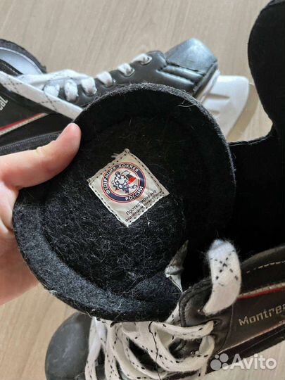 Коньки хоккейные