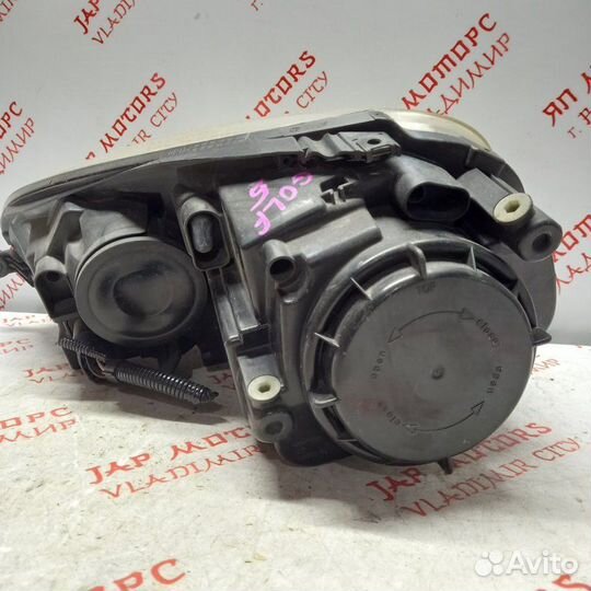 Фара галогеновая передняя правая Volkswagen Golf 5