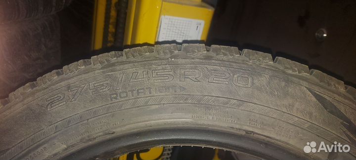 Nokian Tyres Hakkapeliitta R2 SUV 275/45 R20