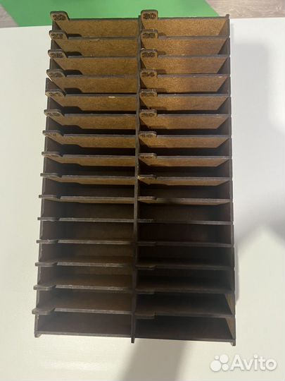 Подставка для 30 телефонов