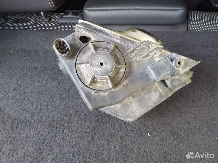 Противотуманная фара opel astra h правая