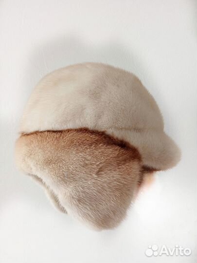 Меховая шапка