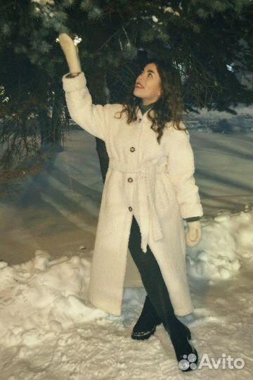 Пальто белое барашик