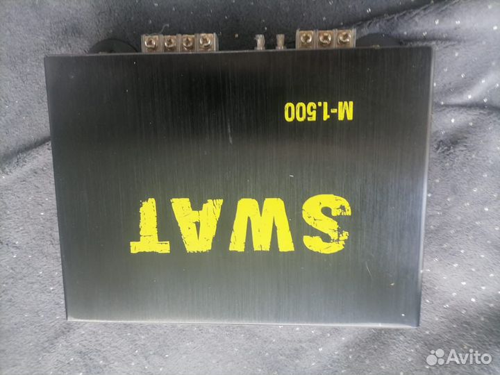 Усилитель мощности звука swat m-1.500