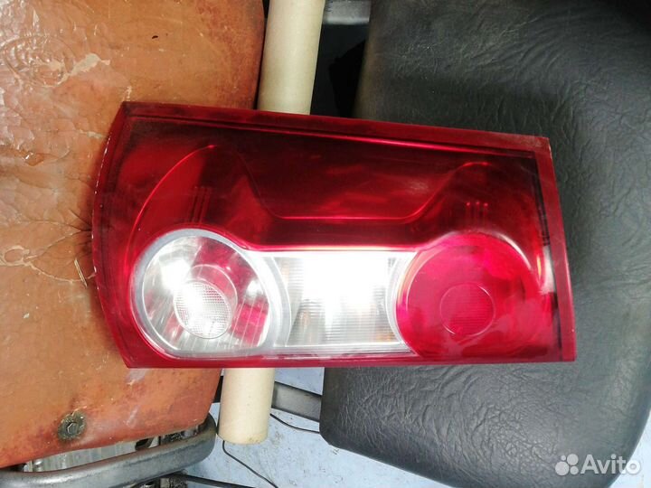 Фонарь задний Лада Ларгус