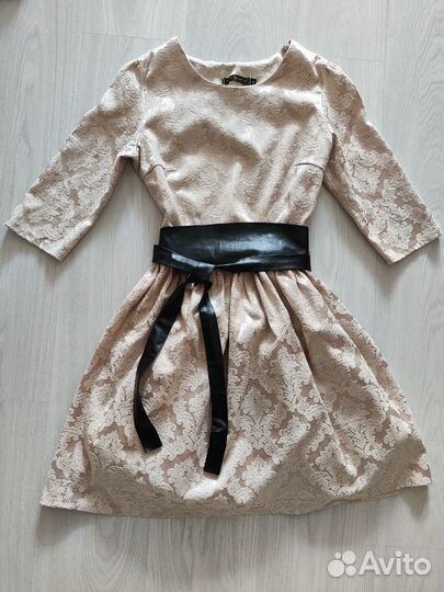 Нарядное платье