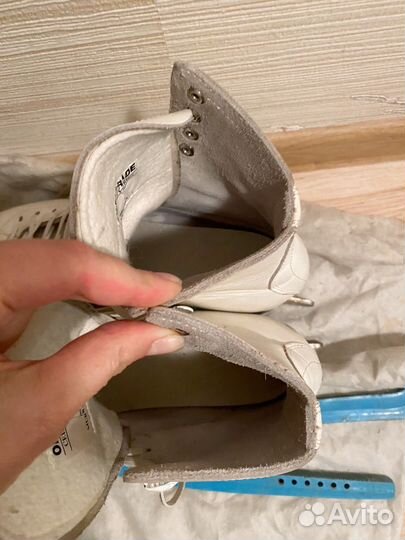 Коньки фигурные 39 размер