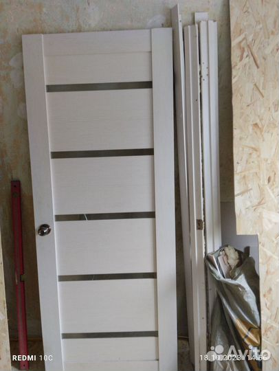 Дверь межкомнатная 80 б/у с коробкой, без порога