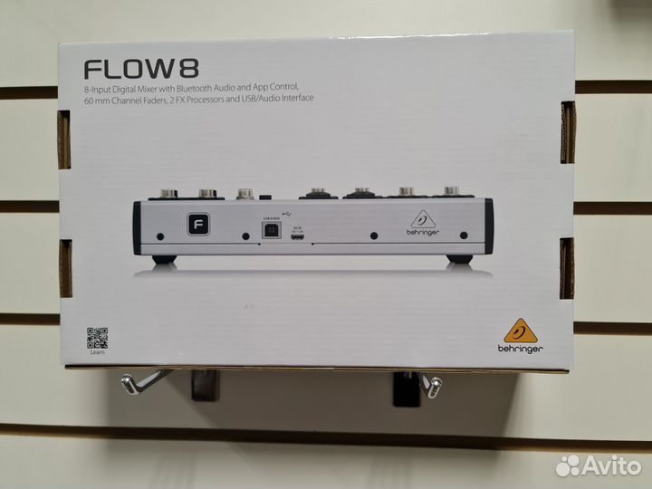 Behringer Flow 8 микшерный пульт