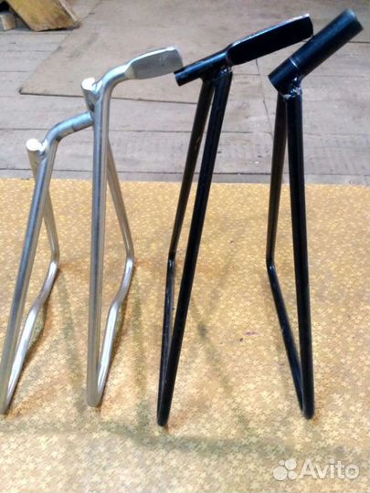 Подставки для мотоцикла (треугольники)