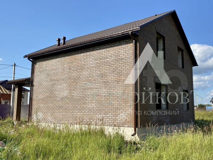 Дом 148 м² на участке 5 сот.