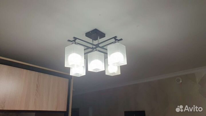 Люстра потолочная