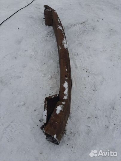 Усилитель переднего бампера Chrysler Voyager 1996г