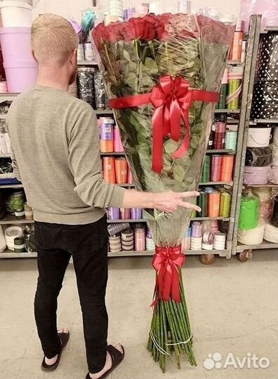 Метровые розы Доставка цветов