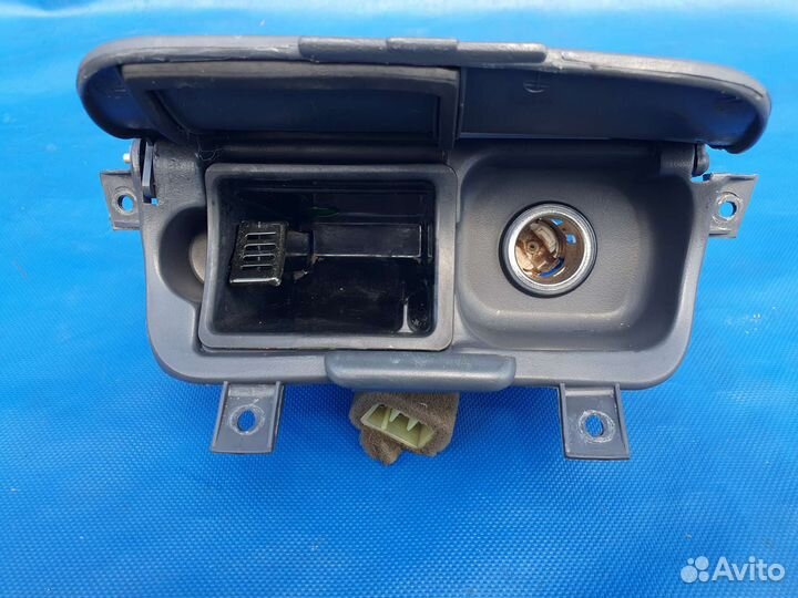 Пепельница Daewoo Nexia n100