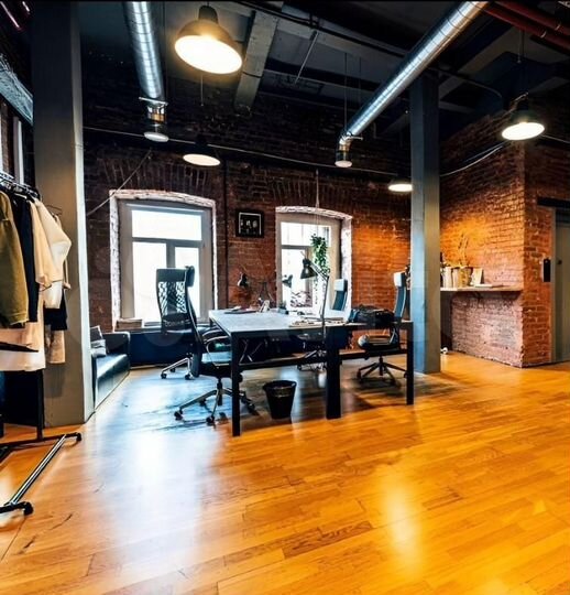 Офисный блок, 383,8 м2, стиль лофт, планировка ope