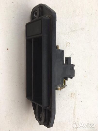 Ручка двери багажника Mercedes