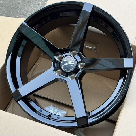 Литые диски Sakura Wheels 181 8.5×R19 5×108