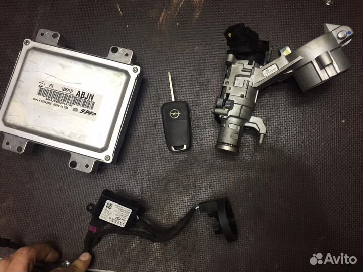 Блок управления двигателем Опель мокка 1.4